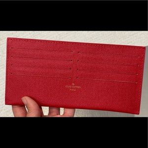 Louis Vuitton Vintage - Taiga Pochette Felicie Insert Wallet - Red